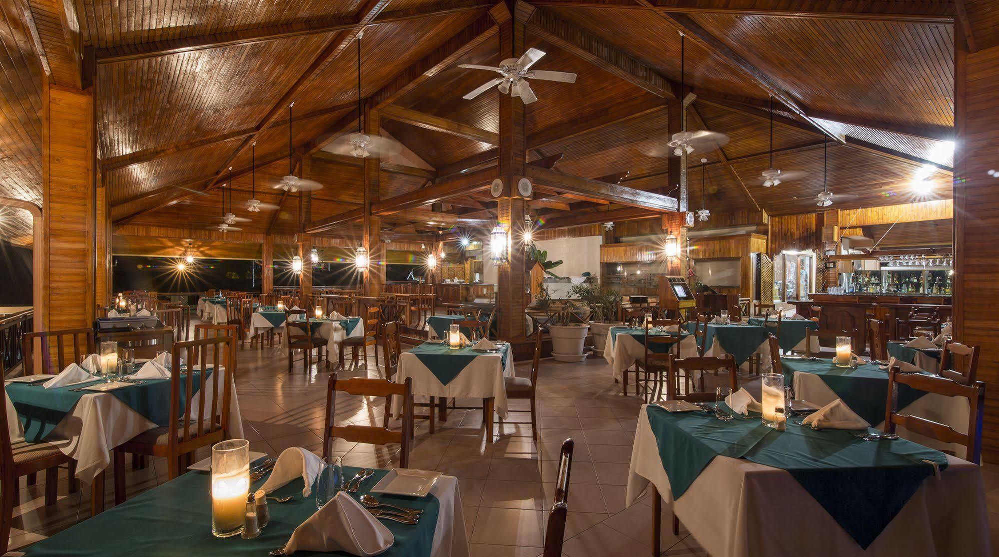 Le Grand Courlan Spa Resort Adults Only Black Rock Εξωτερικό φωτογραφία